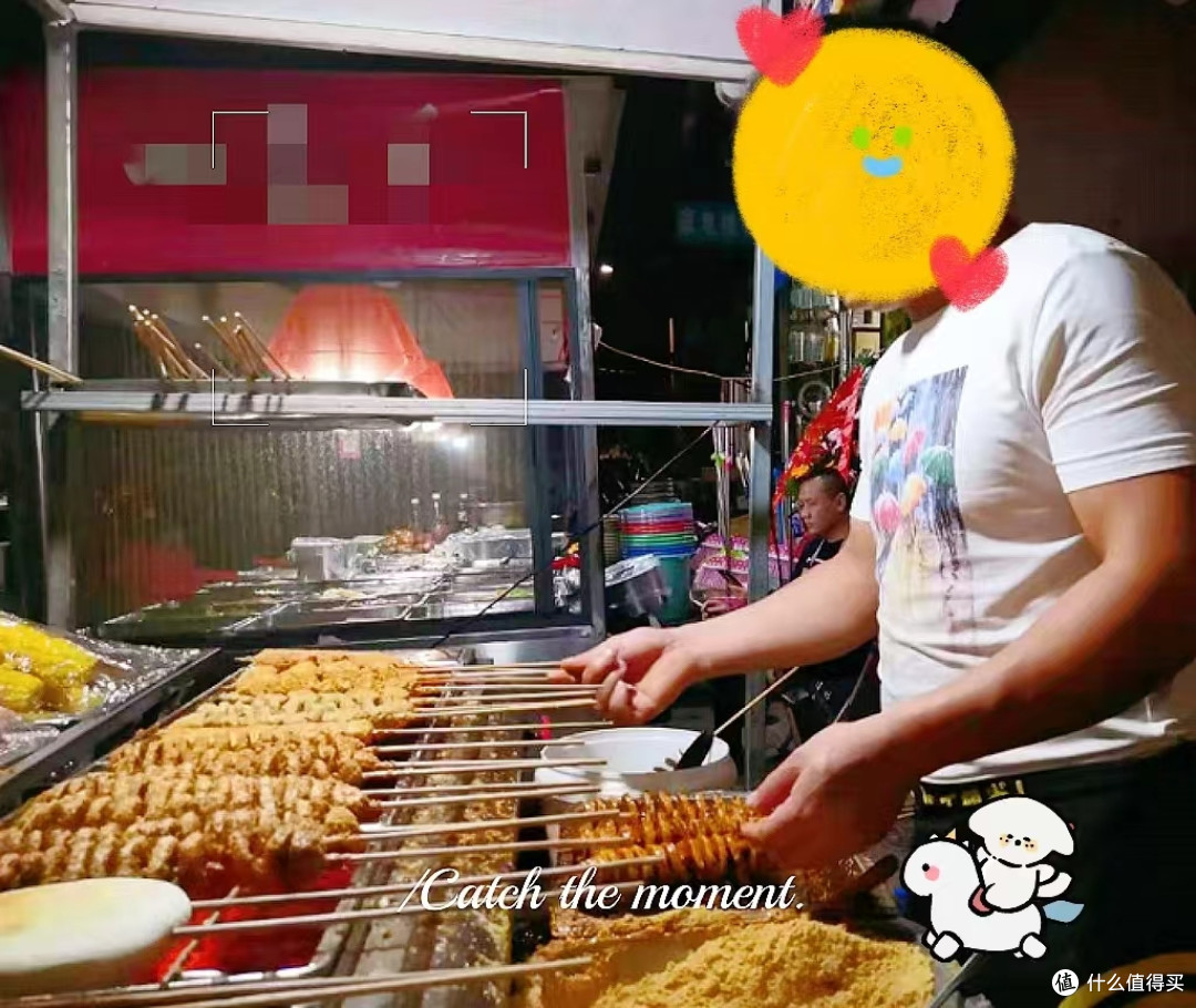 盛夏之夜,夜市美食盛宴:这10种最受欢迎的美味,你品尝过几种?
