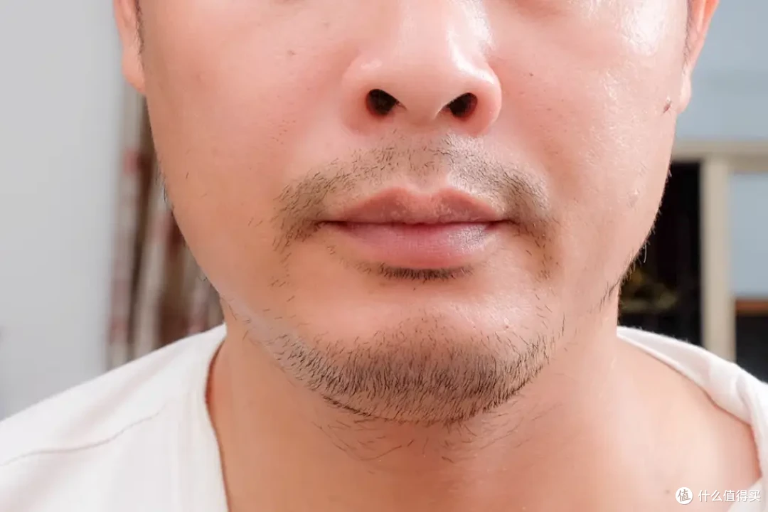 未野剃须刀MAX体验:三重浮动刀头,带来的舒适与效率双重升级