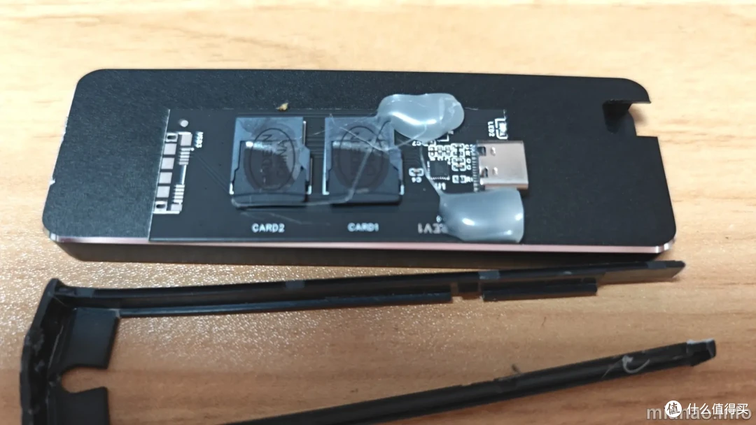 拆解一个所谓华为1T移动硬盘