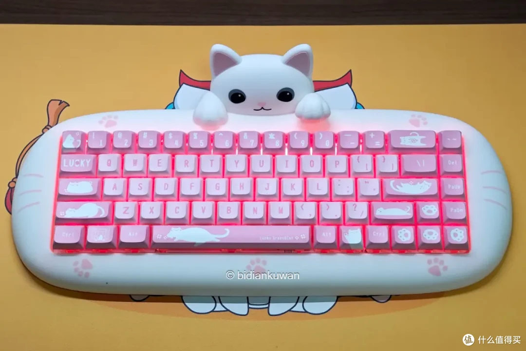 猫奴萌妹看过来：X-Bows猫咪硅胶机械键盘上手，玩转个性客制化