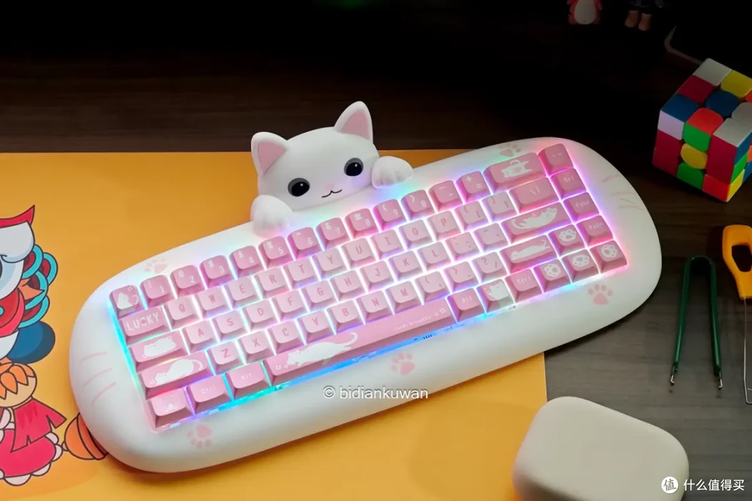 猫奴萌妹看过来：X-Bows猫咪硅胶机械键盘上手，玩转个性客制化
