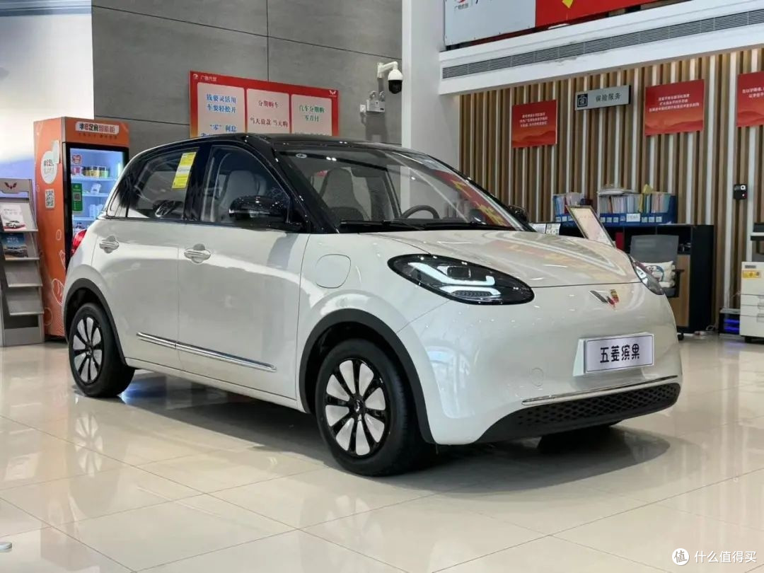 568万起售标配快充驾享升级小车也有大空间