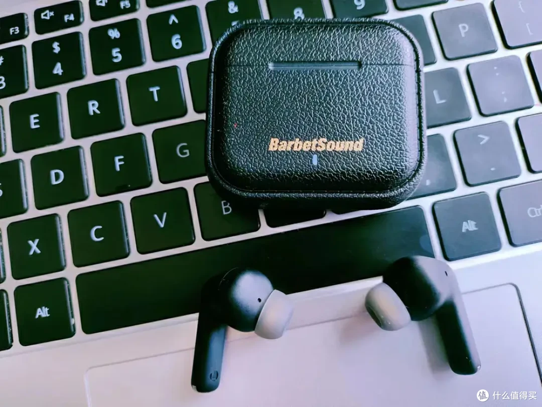 主打降噪，去除95%以上的噪音！BarbetSound A75 Pro 双馈式Hi-Res降噪耳机性价比超划算！