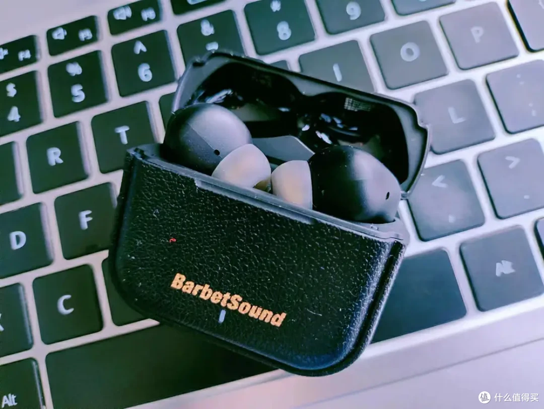 主打降噪，去除95%以上的噪音！BarbetSound A75 Pro 双馈式Hi-Res降噪耳机性价比超划算！