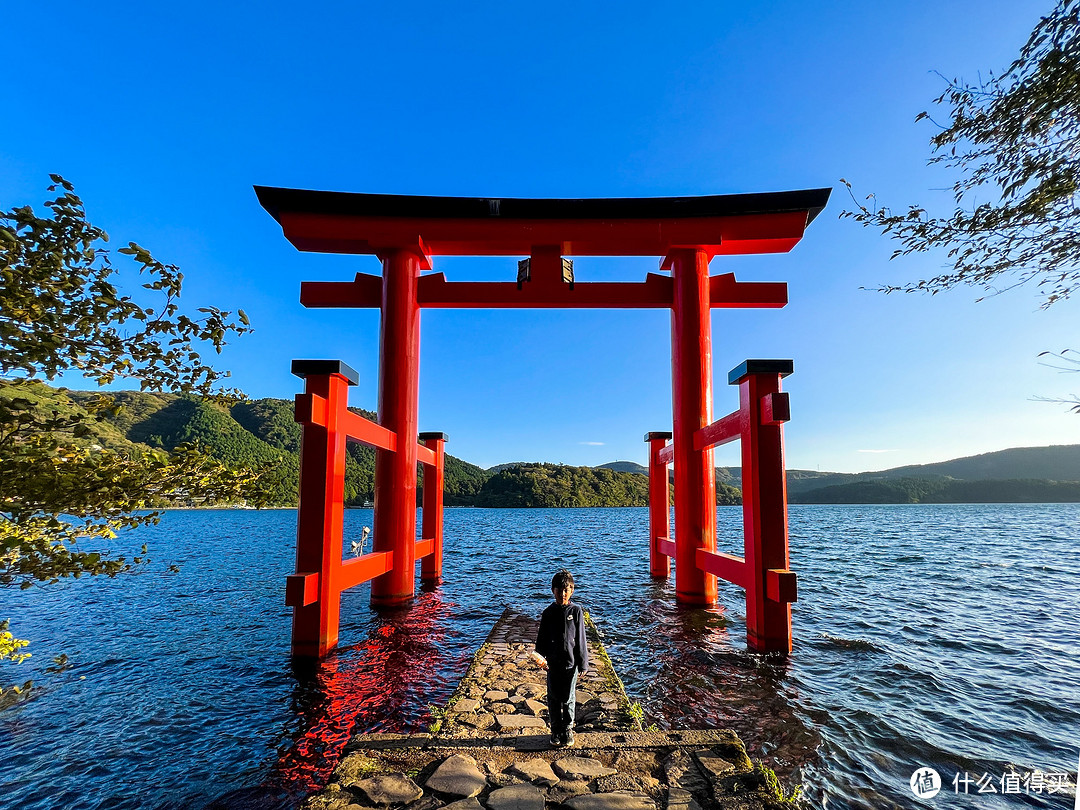 富士山之旅 4：拨开云雾享受箱根湖美景