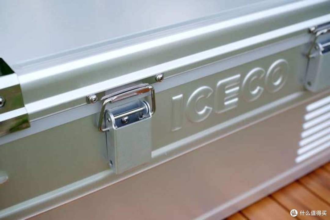 英得尔ICECO J20车载冰箱：露营新宠，车家两用，轻松玩转户外生活