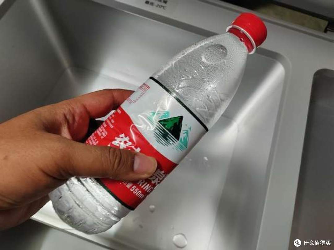 英得尔ICECO J20车载冰箱：露营新宠，车家两用，轻松玩转户外生活