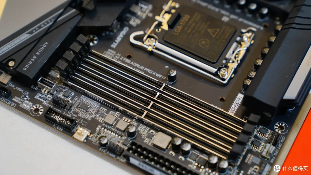 最强联名!技嘉Z790电竞雕X与威刚XPG白曜雕性能实测