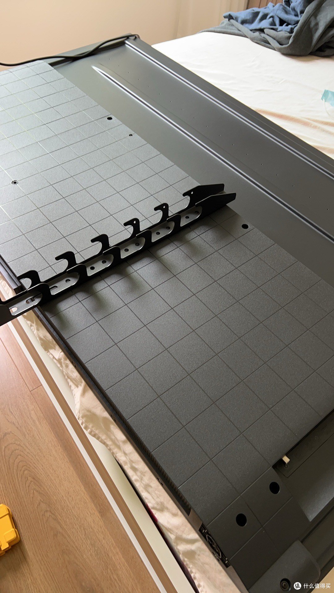 移动电视支架还是真香的