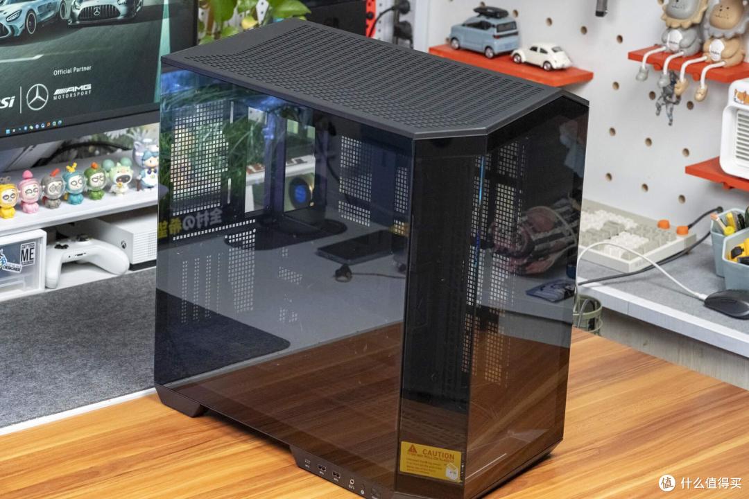八面玲珑的海景房，微星MAG PANO 100L PZ机箱评测