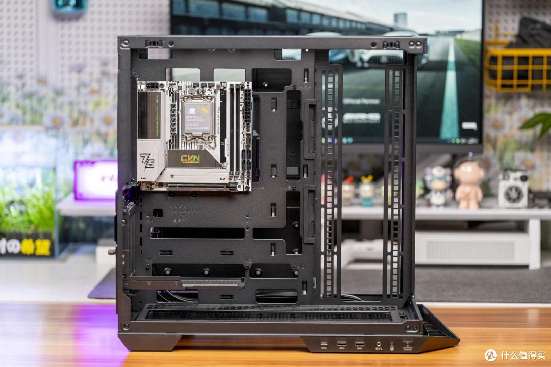 八面玲珑的海景房，微星MAG PANO 100L PZ机箱评测