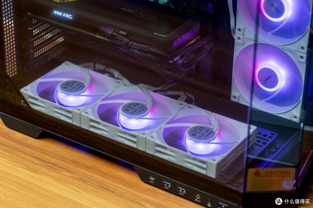 八面玲珑的海景房，微星MAG PANO 100L PZ机箱评测