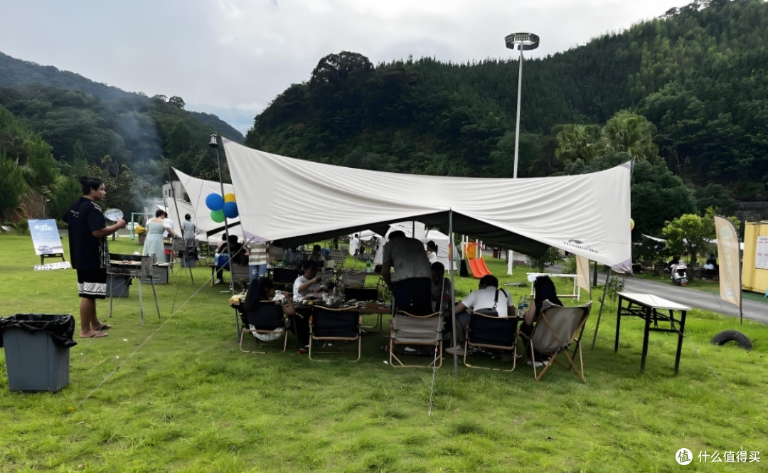 逃离城市，奔赴山海，露营是很nice的解压方式