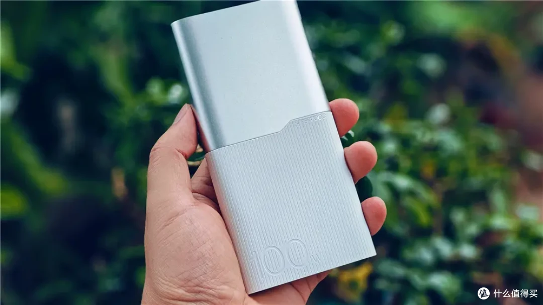 一加手机好搭档，一加 100W 超级闪充移动电源评测