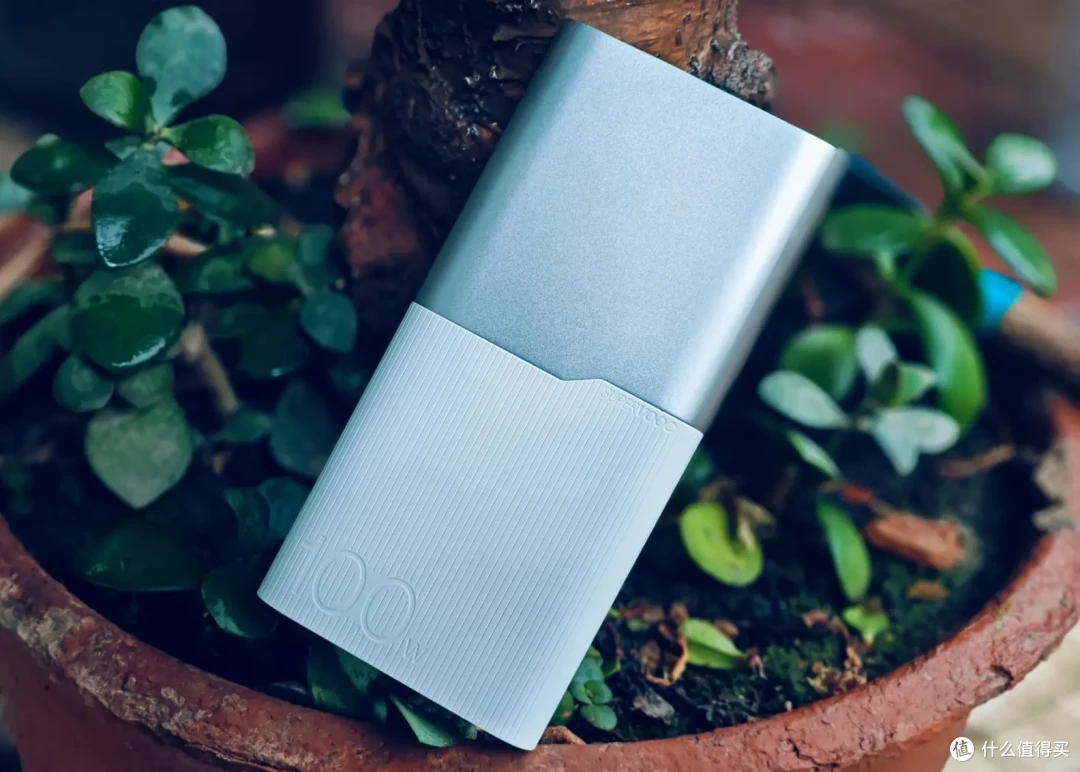 一加手机好搭档，一加 100W 超级闪充移动电源评测