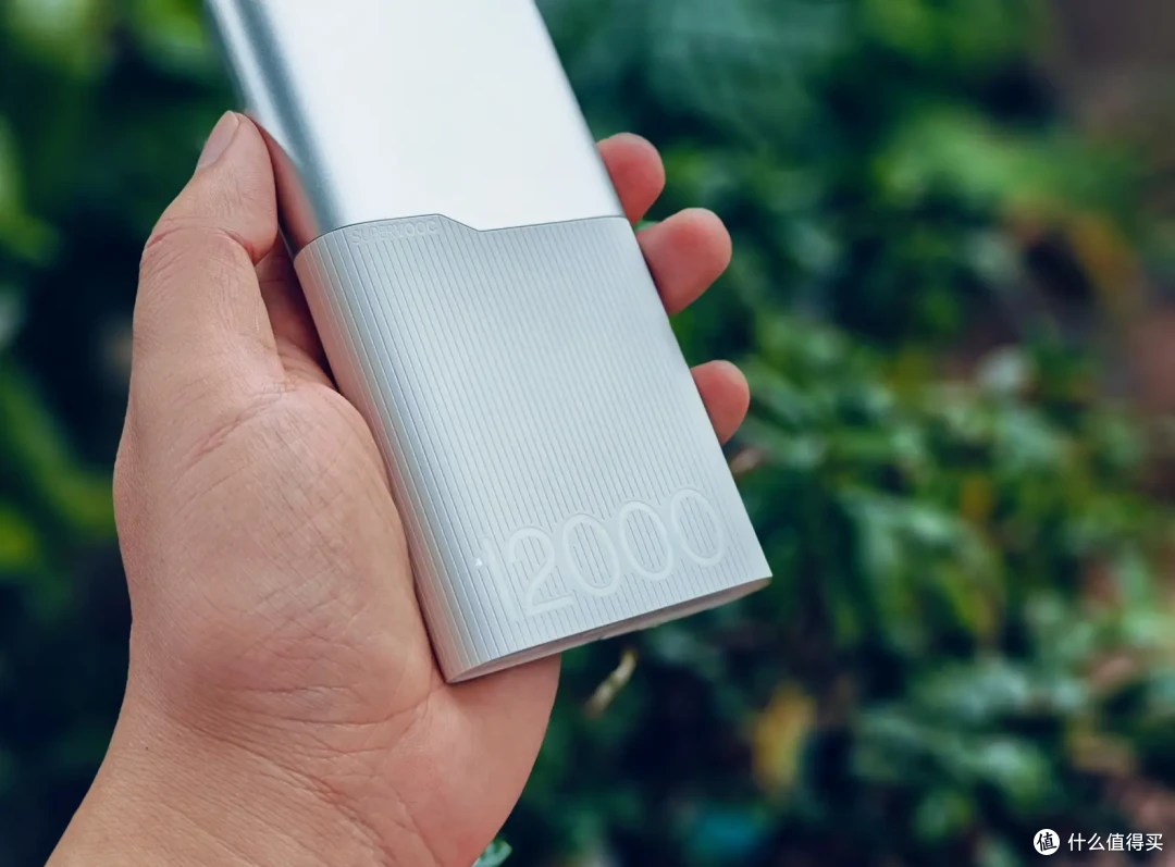一加手机好搭档，一加 100W 超级闪充移动电源评测