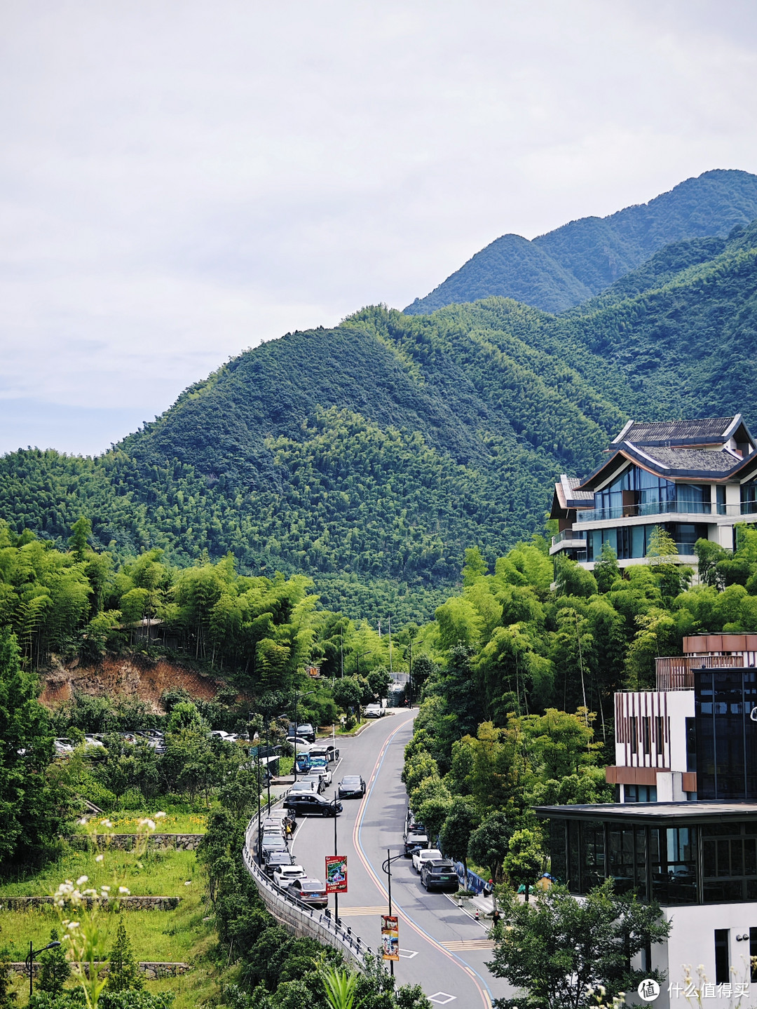 游藏在深山竹林中的避暑胜地-安吉云上草原 半山竹隐酒店。强烈推荐但是有坑！