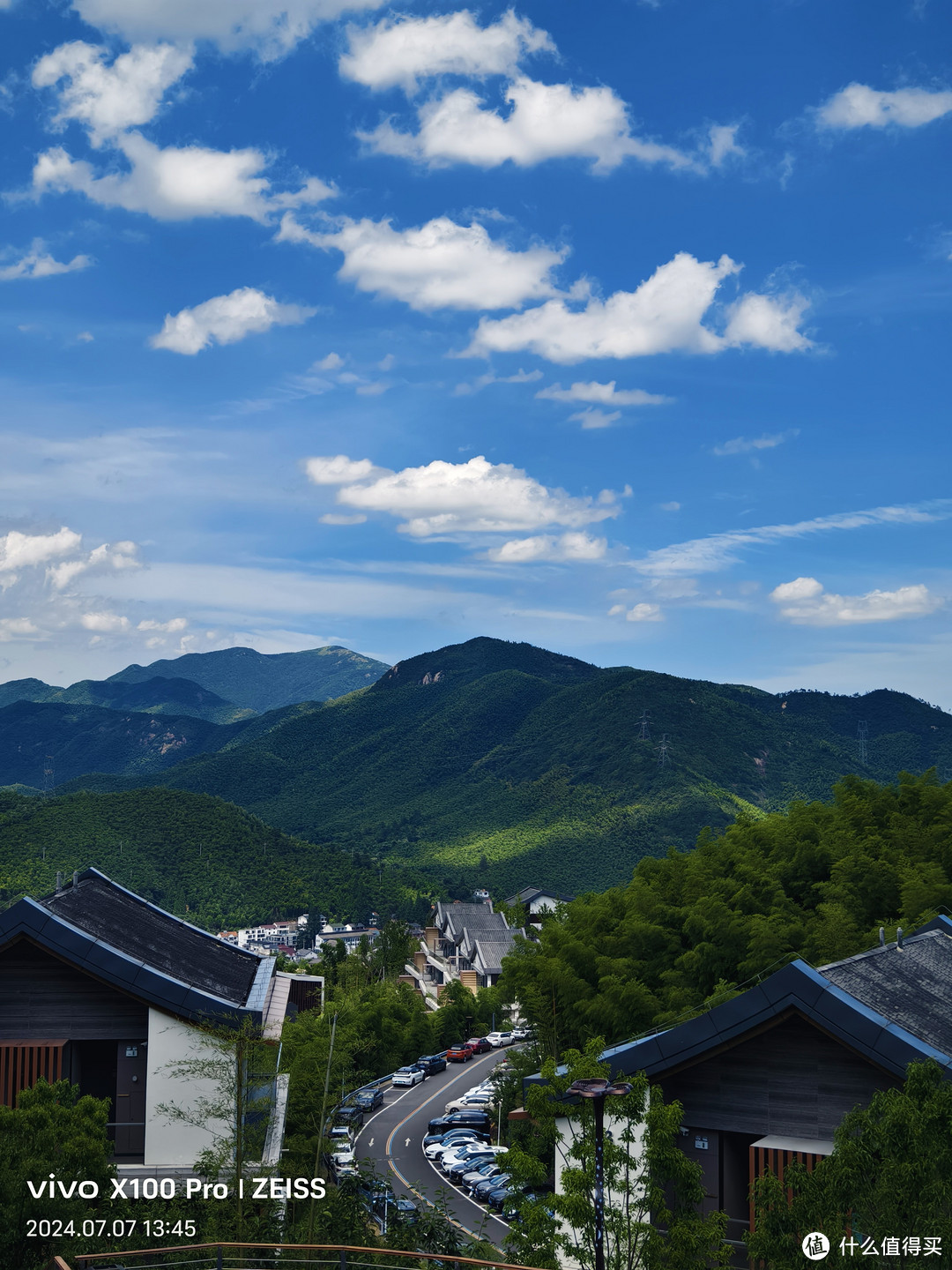 游藏在深山竹林中的避暑胜地-安吉云上草原 半山竹隐酒店。强烈推荐但是有坑！