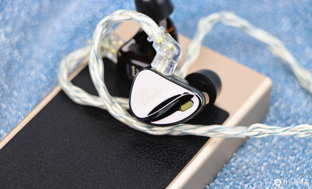 两圈八铁圈铁有线入耳式HIFI耳机不到千元?CCA Hydro真实评测。