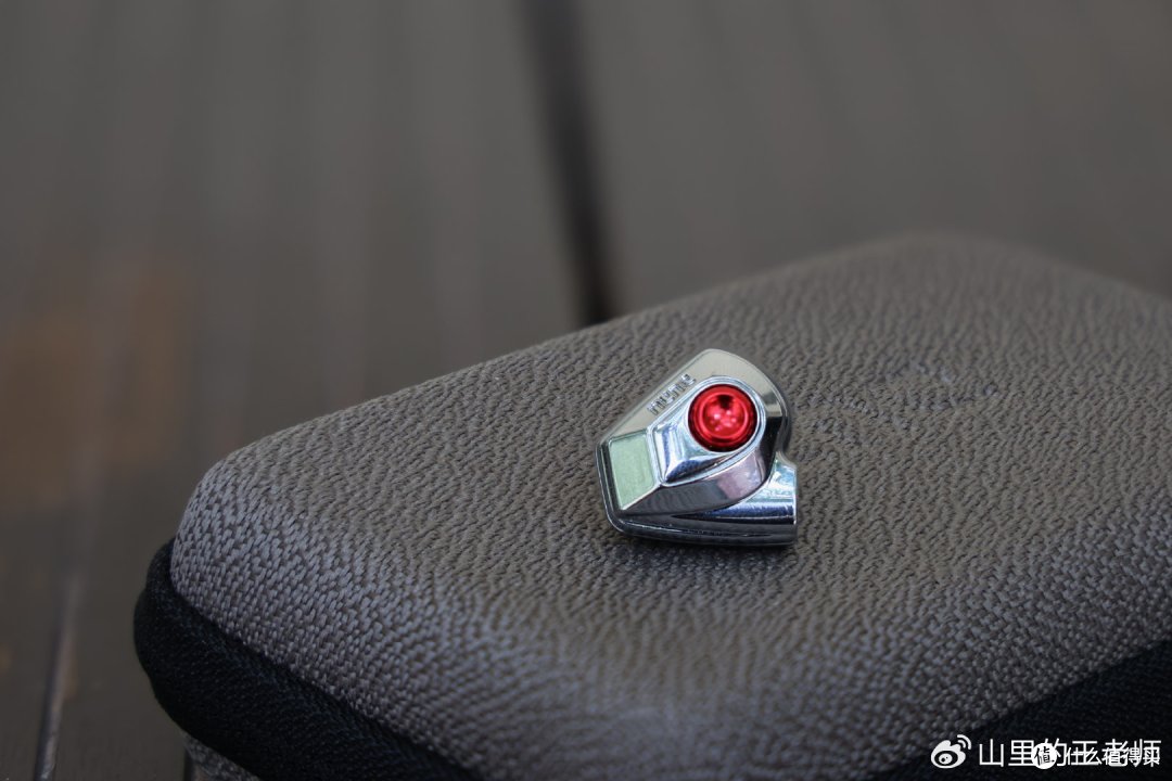 起身的巨人--小评达音科TITAN S2