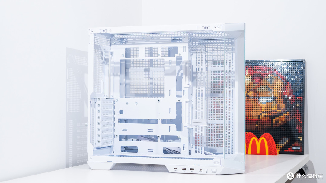 别样白色海景房分享：微星白刃PLUS+微星Z790刀锋钛装机展示
