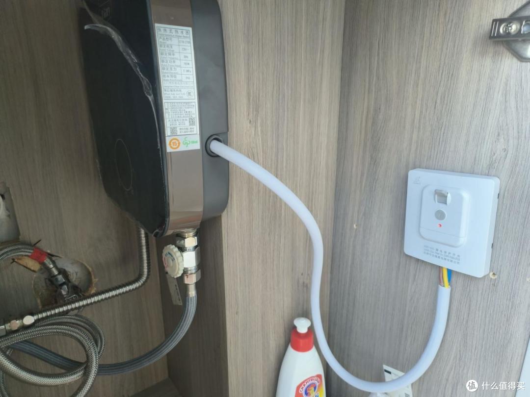 身量轻巧的奥特朗热水器,精致家居生活小卫士