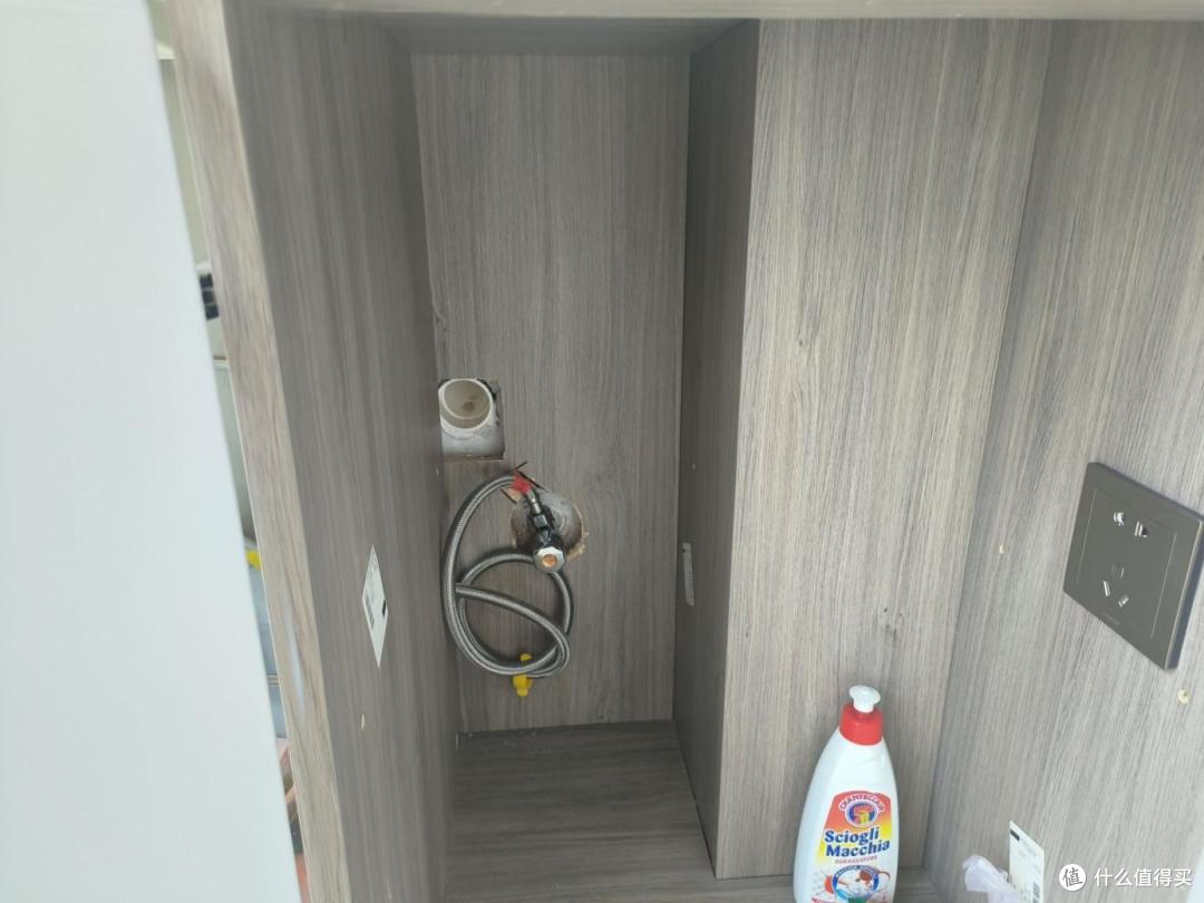 身量轻巧的奥特朗热水器,精致家居生活小卫士