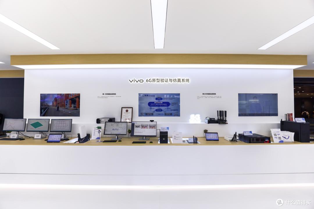 上海联通展正式召开!vivo惊艳亮相,展示多种创新科技成果