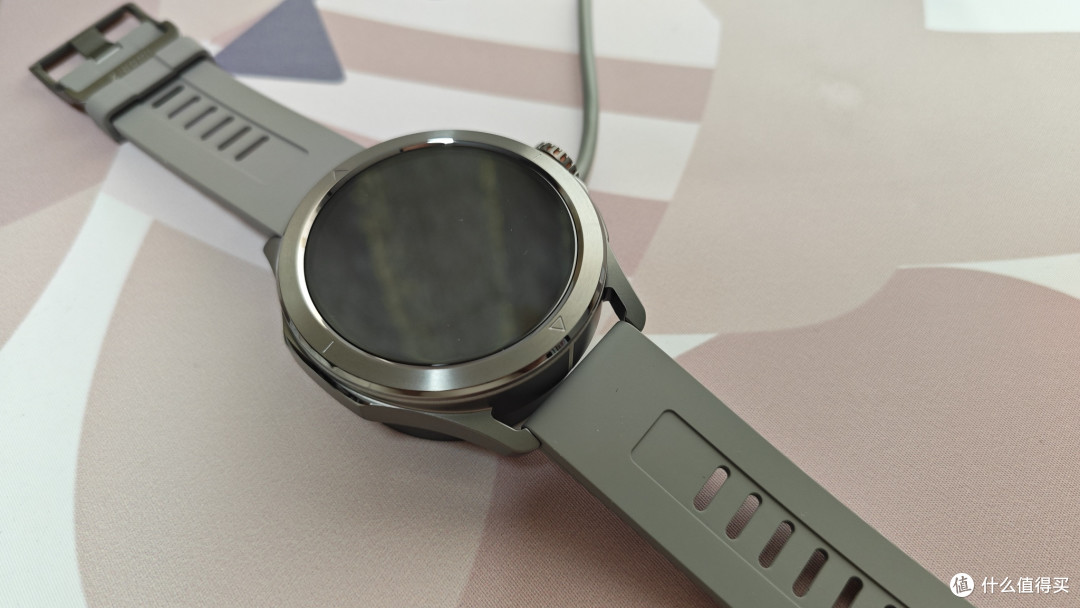 我做了个违背张大妈的决定，入手了刚发布的小米watch s4