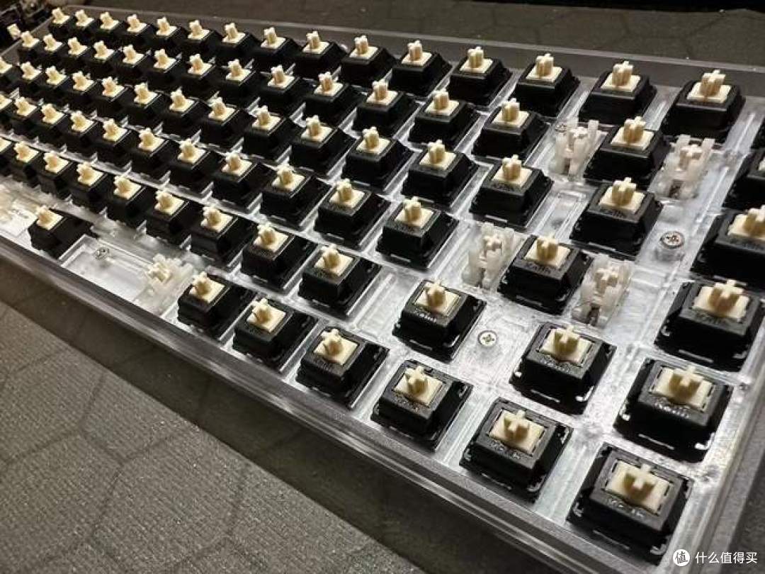 解锁极致游戏体验，OFF STUDIO 客制化凯华MX BCP轴开箱图赏_键盘_什么值得买