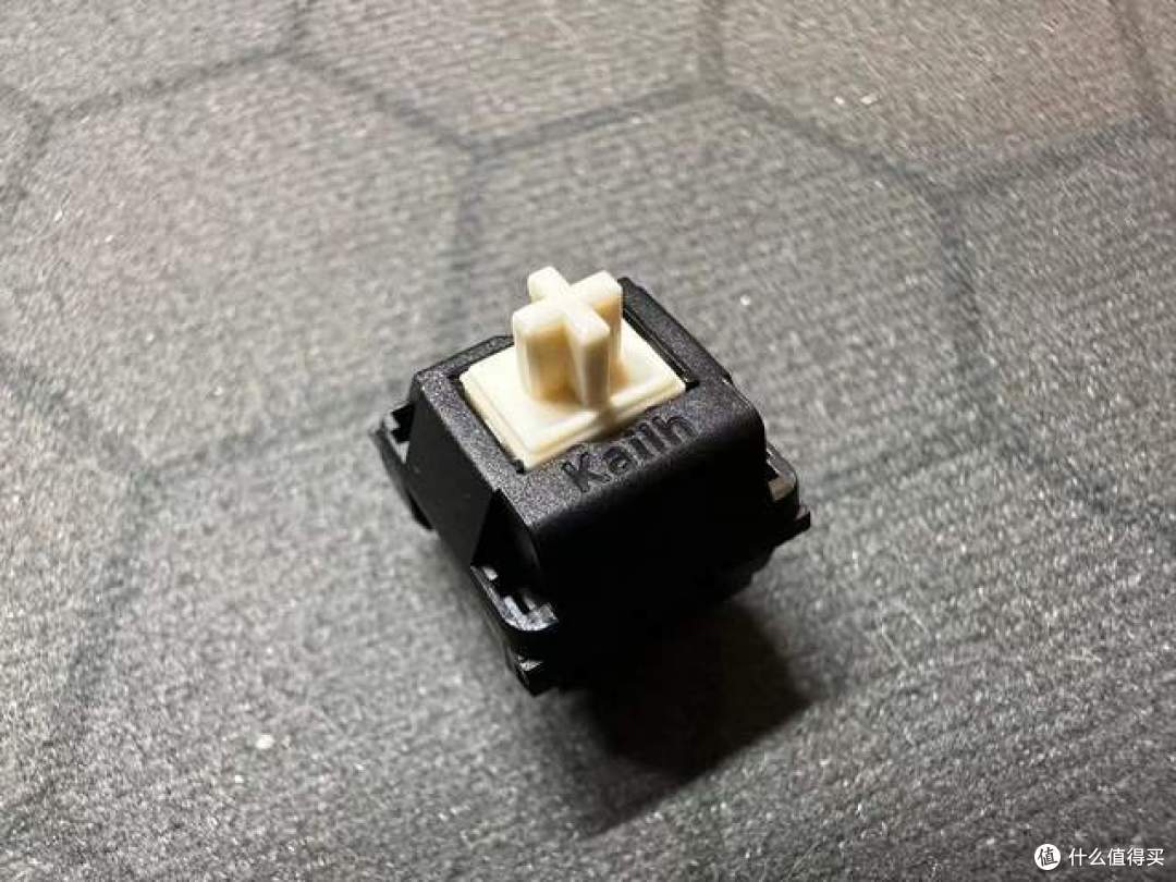 解锁极致游戏体验,OFF STUDIO 客制化凯华MX BCP轴开箱图赏