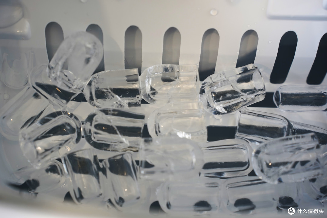 幸好没跟风买八九百的制冰机!惠康这200多的制冰机也够用了~说说优缺点!
