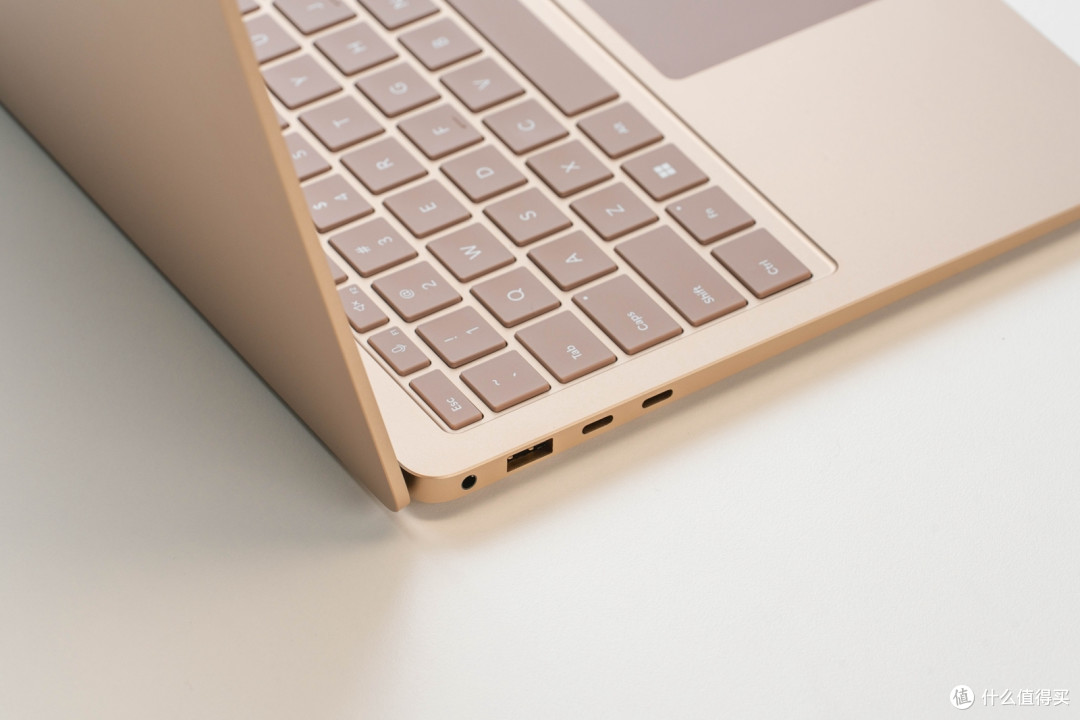 Windows笔记本做工新高度!精英标配?Surface Laptop 7使用体验