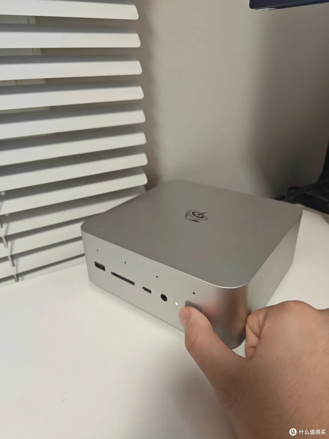 带PCIe4.0x8显卡插槽的迷你主机,零刻 GTi14 ULTRA 开箱实测