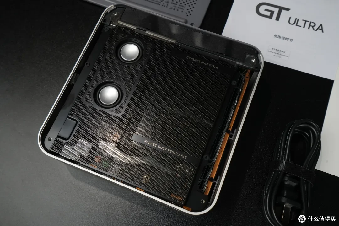 带PCIe4.0x8显卡插槽的迷你主机,零刻 GTi14 ULTRA 开箱实测
