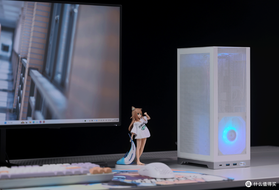 打死不装ITX,结果又入坑了!8K预算搞定12600K+4070+闪鳞L300打造8.5L桌面立式小钢炮