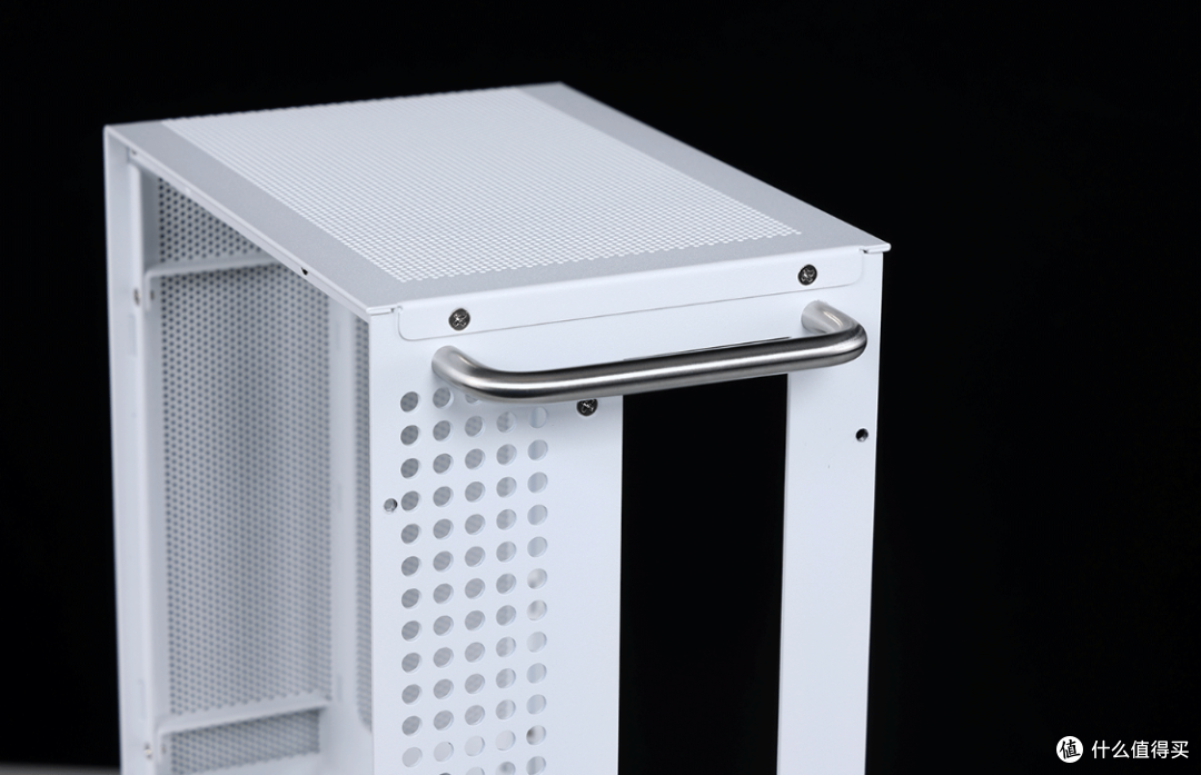 打死不装ITX,结果又入坑了!8K预算搞定12600K+4070+闪鳞L300打造8.5L桌面立式小钢炮