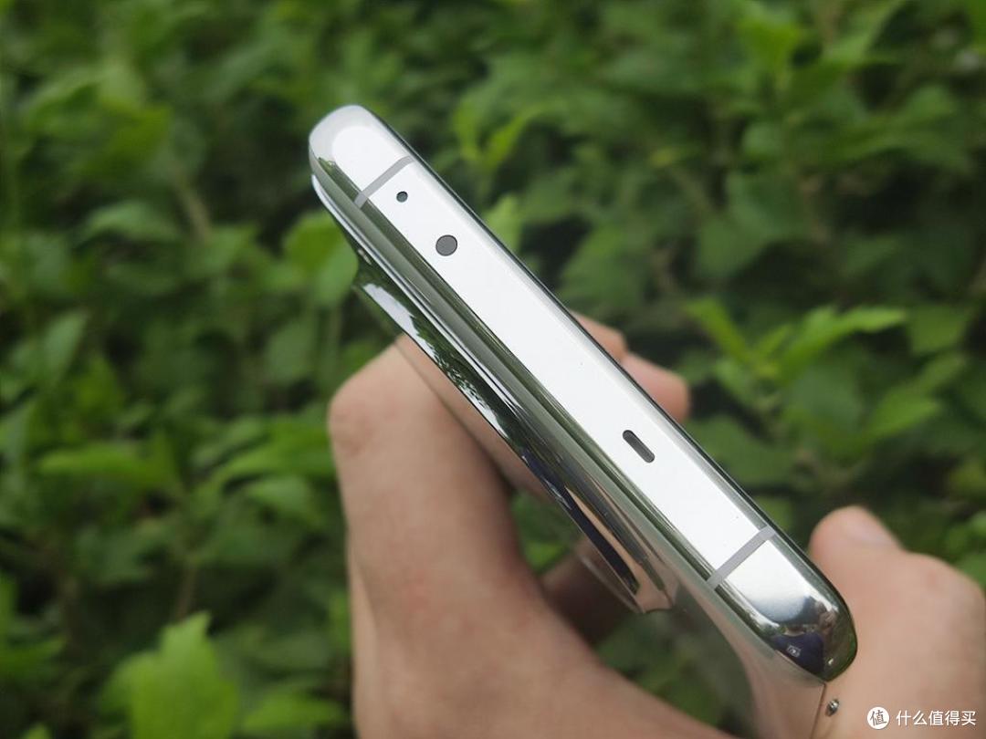 想买旗舰手机又想要性价比的朋友看过来,屏幕、拍照和性能它都有!一加12全面体验报告