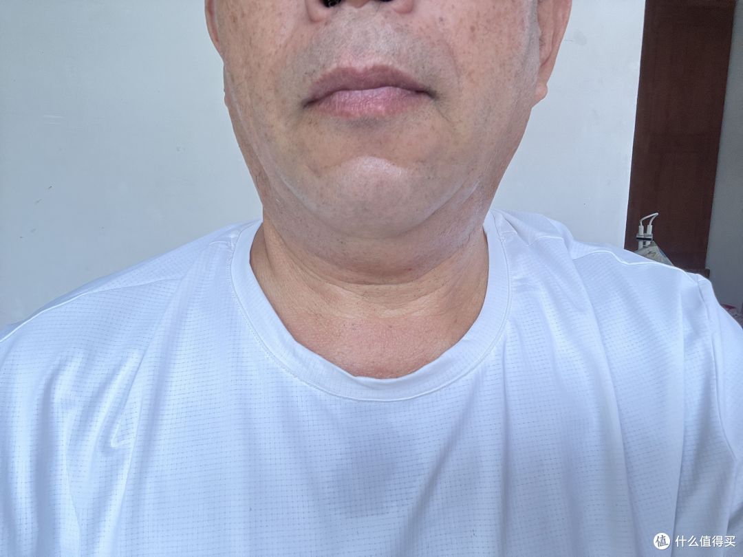 七夕送礼必备!小巧便捷不夹须+千元级发烧性能:未野MAX SE剃须刀测评