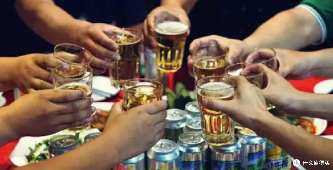 喝了酒有助于睡眠,是真的吗?