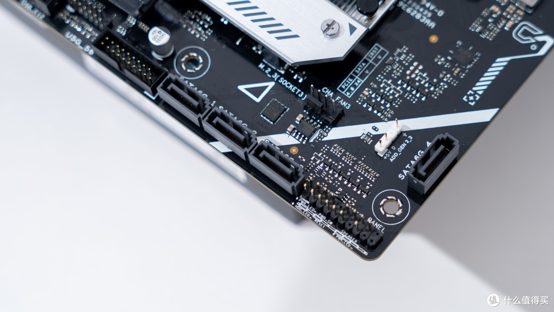 #首晒#人均8000MHz基本盘：华硕 Z790 AYW OC WIFI +金士顿Renegade叛逆者 RGB灯条限量版评测