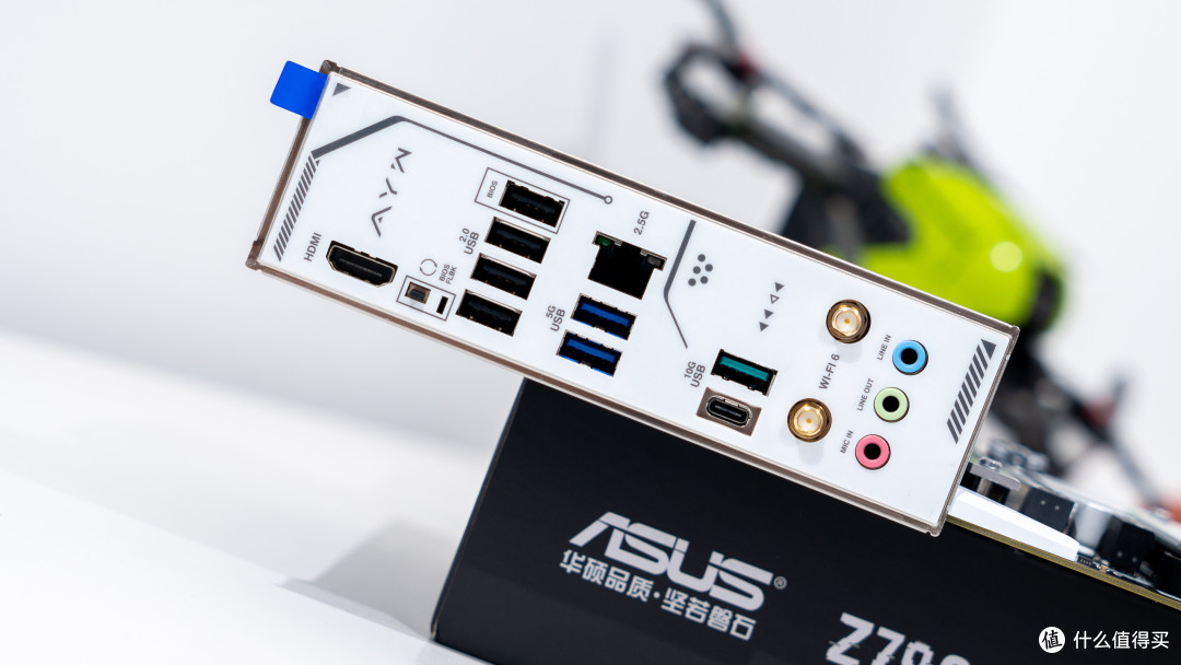 #首晒#人均8000MHz基本盘：华硕 Z790 AYW OC WIFI +金士顿Renegade叛逆者 RGB灯条限量版评测