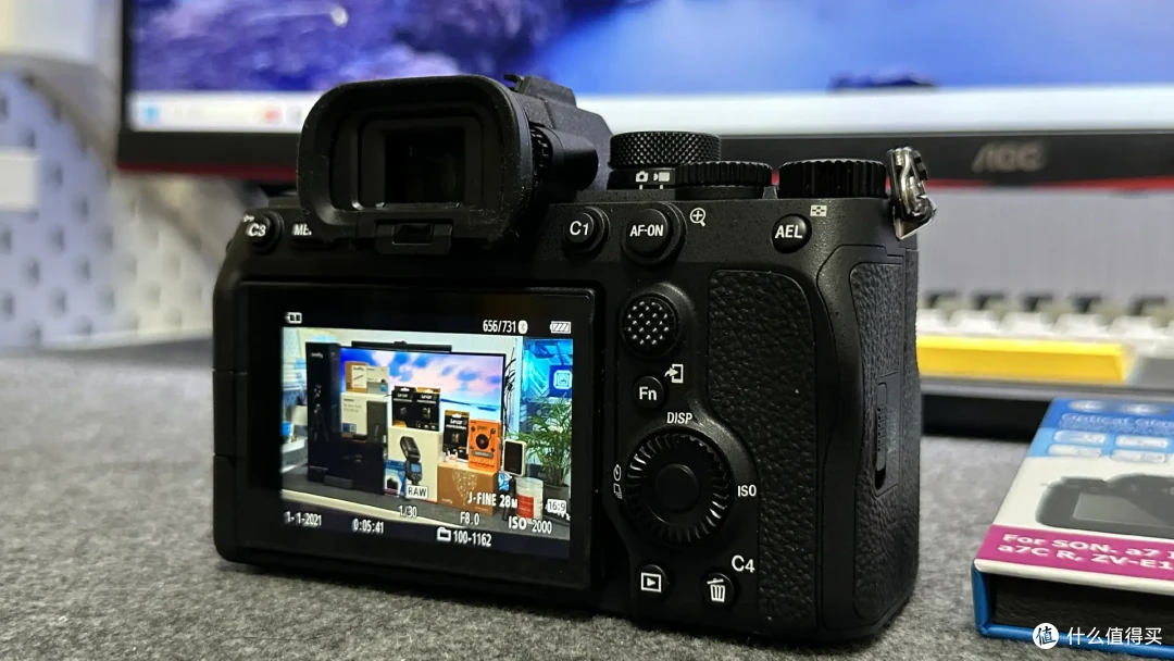 入坑SONY A7M4后还需什么配件？12款相机配件清单推荐