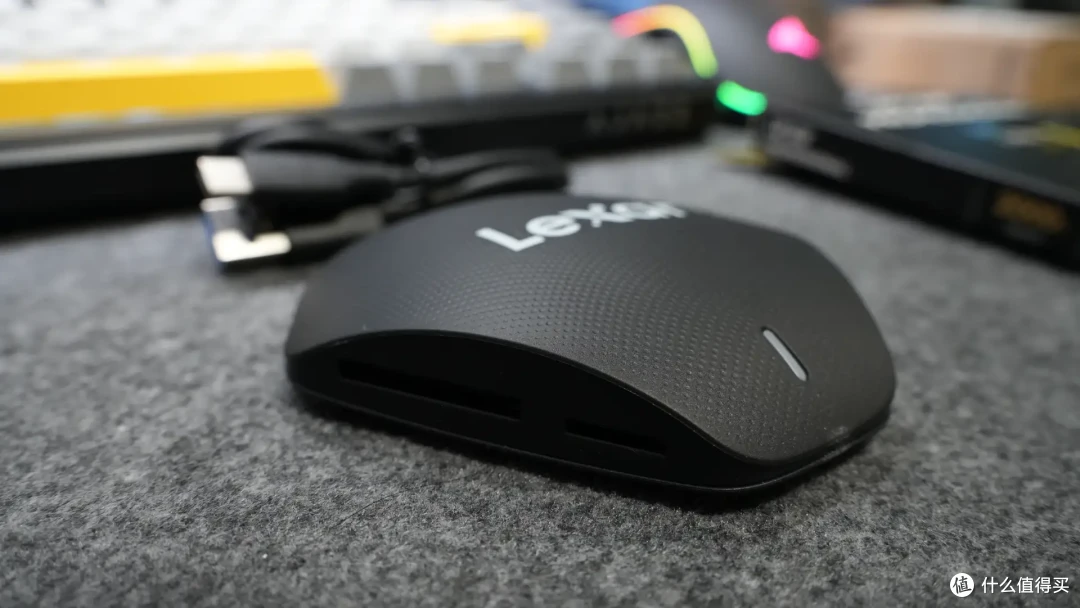 入坑SONY A7M4后还需什么配件？12款相机配件清单推荐