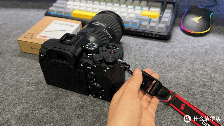 入坑SONY A7M4后还需什么配件？12款相机配件清单推荐