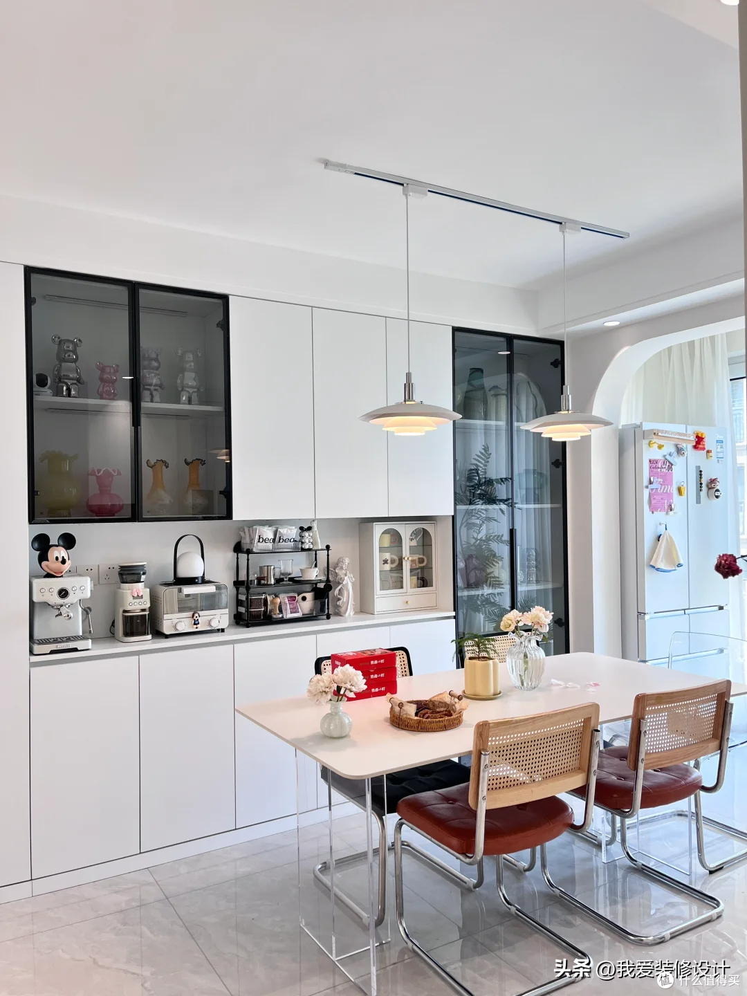 武汉一夫妻的新房火了，光一个电视墙就让无数人效仿，太有品味了