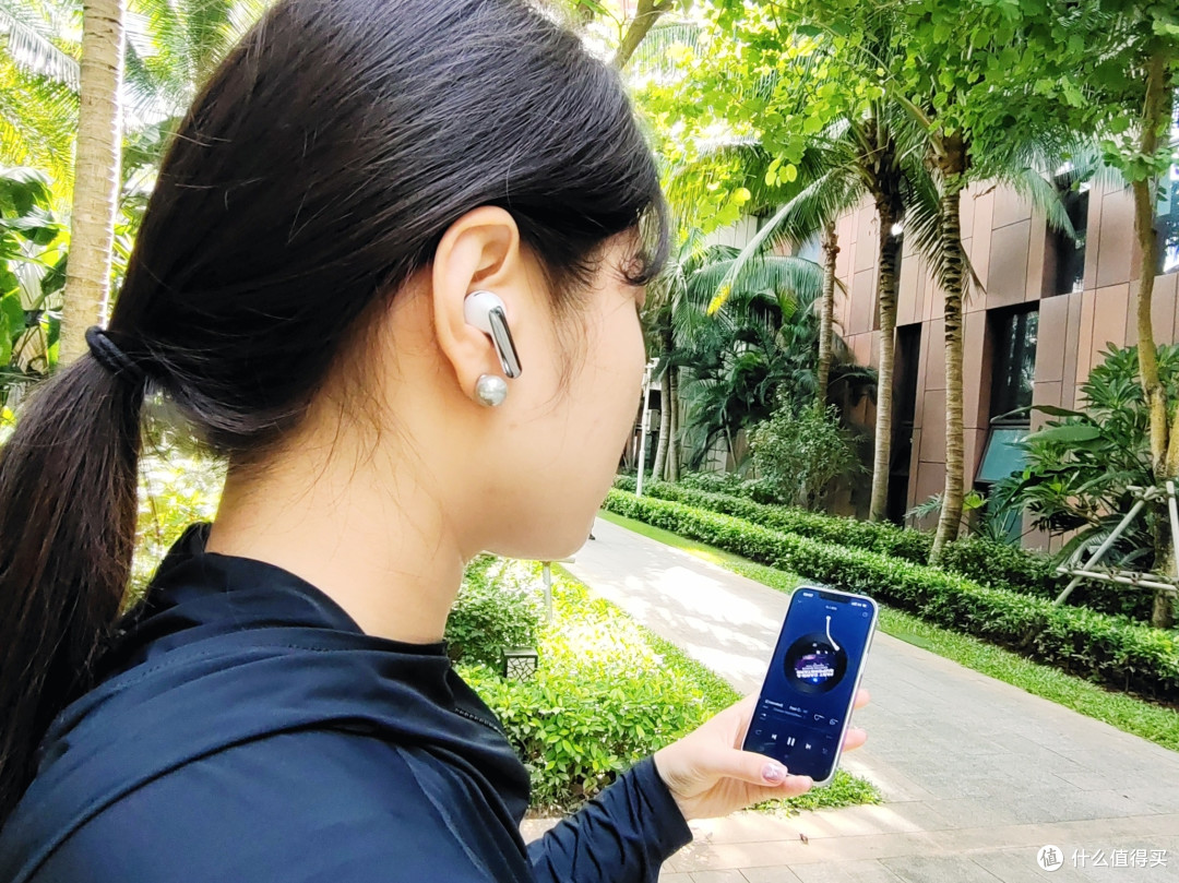 如珍珠在海里乐享恬静,QCY MeloBuds Pro全能舱降噪耳机带你畅享音乐的海洋