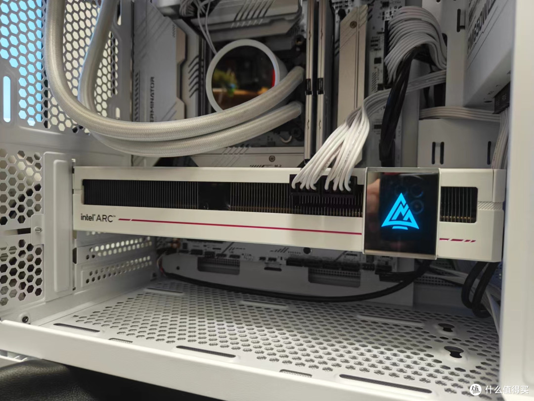 给即将迎来大学生活的表妹装机,12490F+铭瑄MS-终结者B760M GKD5 ICE