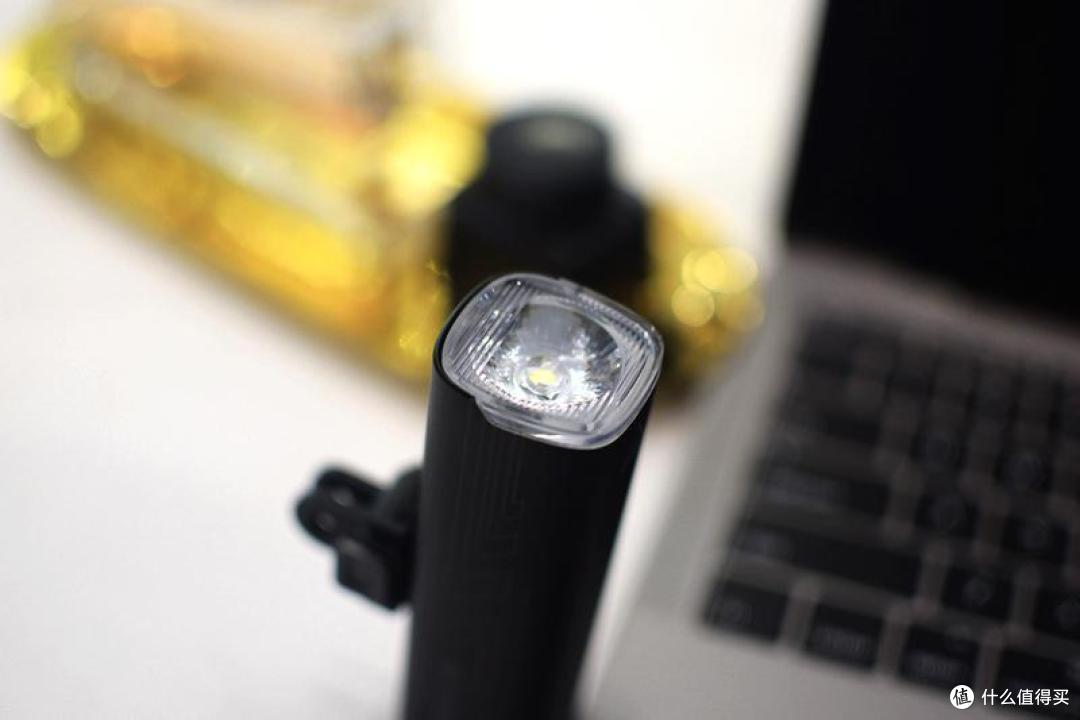 迈极炫智能吊装自行车灯,守护夜晚骑行安全
