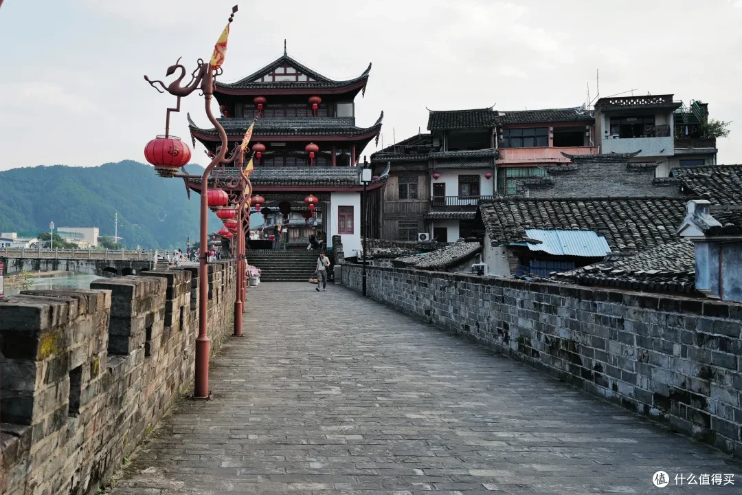 和凤凰古城齐名，还是第九大菜系的发源地，值得来吗？